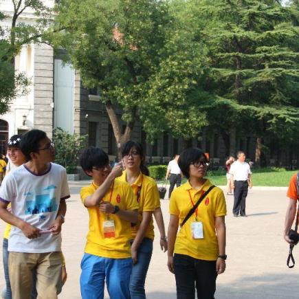 透過與清華學生交流，學員了解內地年青人的生活模式及發展空間。