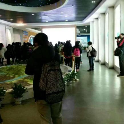 Students were visiting Zhuzhou Municipal Bureau of Planning.