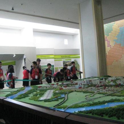 Students were visiting Hakka Museum of China