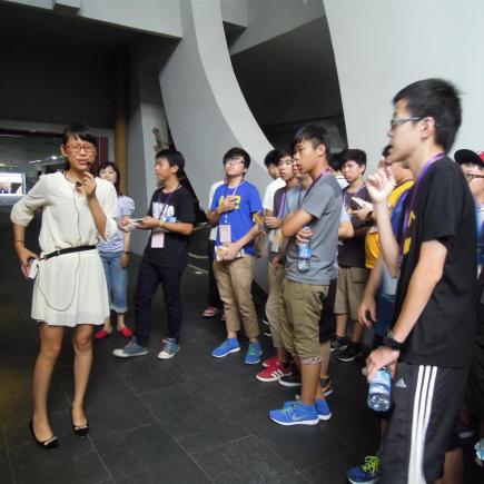 Students were visiting the Maritime Silk Road Museum