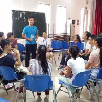 Guangzhou and Hong Kong students shared learning experience.