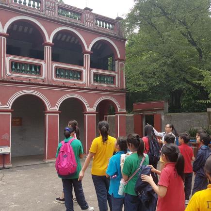Students were visiting Sun Yat Sen&#39;s Residence Memorial Museum 01