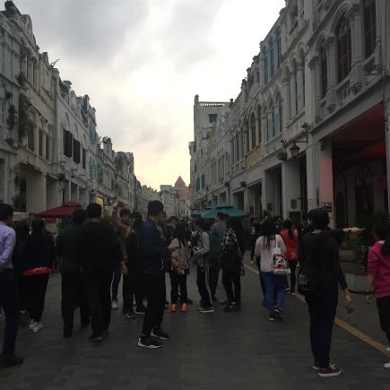 Students were visiting Qilou Old Street in Haikou .