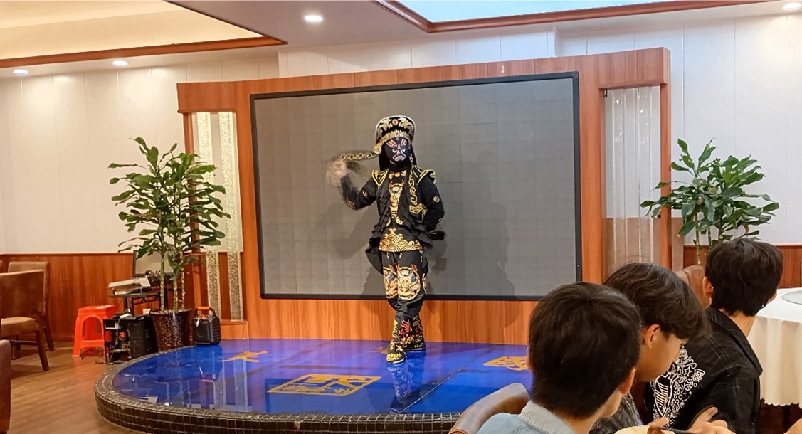 川劇變臉表演